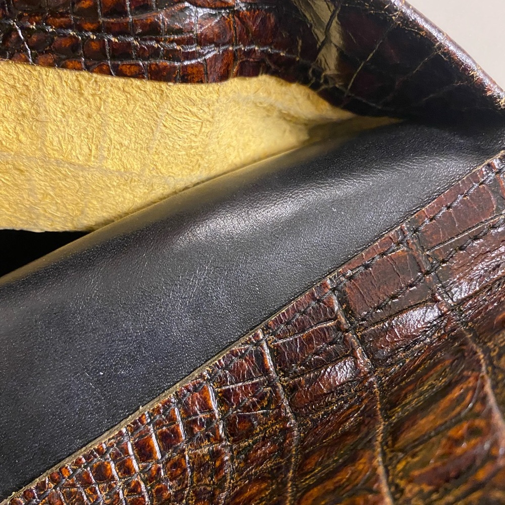 Beautiful Handcrafted Flap Crossbody Bag - Picture 16 of 16